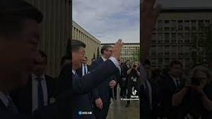 塞尔维亚投其所好，习主席又找到了伟大领袖的感觉！