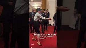 习煮席会见新加坡总理，又丢大丑了