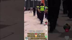 金融巨头暴雷，中国政府出动大批特警镇压众多维权客户！