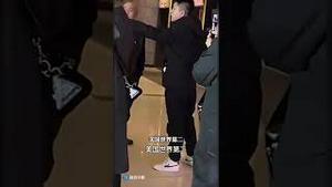 笑死！又一个不知道天高地厚的小战狼刷屏！人上人的梗又岀来了！